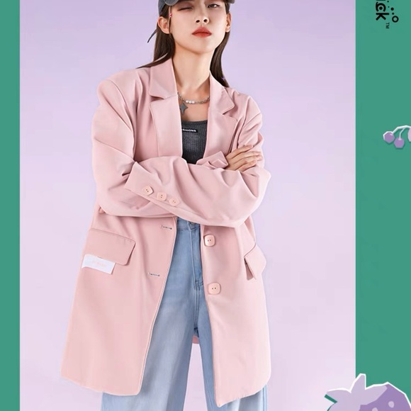 B. Duck Oversized Pink Suit - Picture 3 of 7